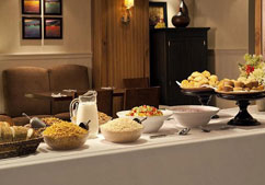banff aspen lodge hotel breakfast