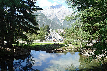 banff avenue from cascade gardens