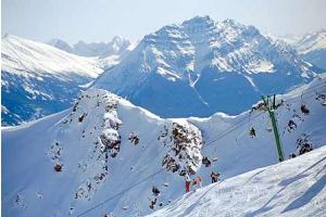 ski jasper marmot basin, credit: jasper tourism and commerce