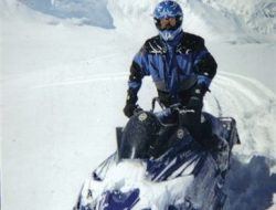 Banff Snowmobile Tours